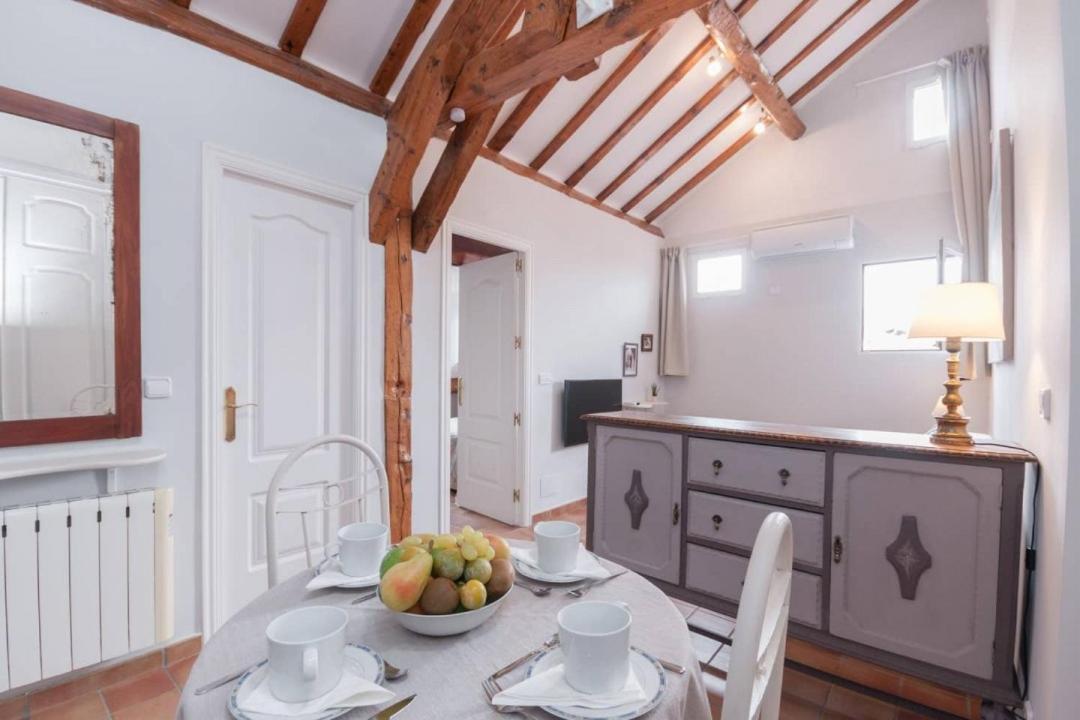Cozy One-Bedroom Penthhouse La Latina Madrid Exterior photo